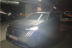 111 - 2025 Peugeot 3008 1.2 Hybrid Allure 