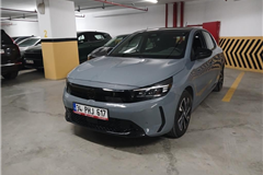 39 - 2025 Opel Corsa 1.2 GS 