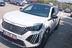 35 - 2026 Peugeot 2008  1.2 HYBRID ALLURE 