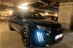 64 - 2025 Peugeot 2008 1.2 PureTech Allure 