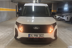 95 - 2026 Ford Tourneo Courier 1.0 DELUXE 