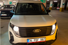 125 - 2025 Ford Tourneo Courier 1.0 DELUXE 