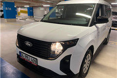 59 - 2026 Ford Tourneo Courier 1.0 DELUXE 