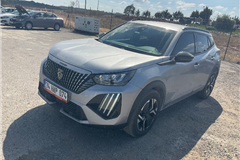 32 - 2023 Peugeot 2008 1.5 BlueHDI Allure 