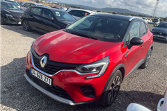 30 - 2023 Renault Captur 1.3