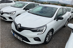 4 - 2023 Renault Clio 1.0 TCe Touch 