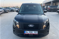 67 - 2025 Ford Tourneo Courier 1.0 DELUXE 