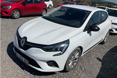 3 - 2023 Renault Clio 1.0 TCe Touch TESLA