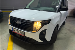 34 - 2026 Ford Tourneo Courier 1.0 DELUXE 