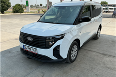 54 - 2026 Ford Tourneo Courier 1.0 DELUXE 