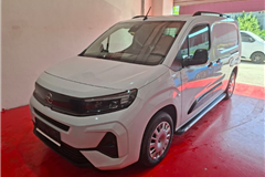 11 - 2025 Opel Combo 1.5