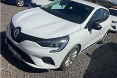 9 - 2023 Renault Clio 1.0 TCe Touch 