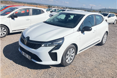 11 - 2023 Renault Clio 1.0 TCe Equilibre 