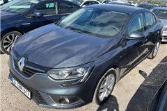 46 - 2020 Renault Megane 1.5 Blue DCI Joy 
