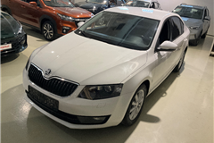17 - 2015 Skoda Octavia 1.6 TDI Style 