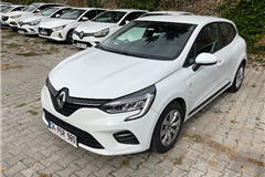 25 - 2020 Renault Clio 1.0 TCe Joy 