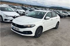 13 - 2023 Fiat Egea 1.5 T4 Hibrit Easy 