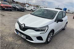 14 - 2023 Renault Clio 1.0 TCe Joy 