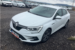 49 - 2023 Renault Megane 1.3 TCe 