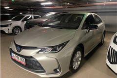 37 - 2026 Toyota Corolla 1.8 Hybrid Dream 