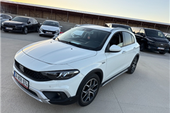 72 - 2023 Fiat Egea Cross 1.6 Multijet Lounge 