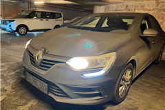 98 - 2025 Renault Megane 1.3 TCe Touch 