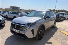 45 - 2026 Peugeot 5008 ALLURE