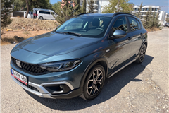 51 - 2026 Fiat Egea Cross 1.6 Multijet Urban GSR