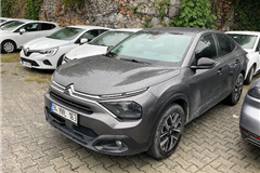 6 - 2023 Citroen C4 X 1.2 PURETECH 