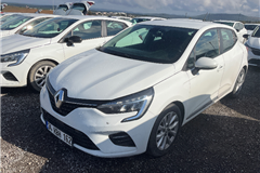 8 - 2023 Renault Clio 1.0 TCe Touch 