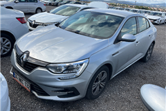 82 - 2023 Renault Megane 1.3 TCe Touch 