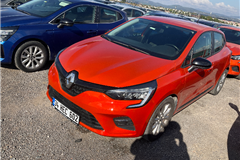 12 - 2023 Renault Clio 1.0 TCe Touch 