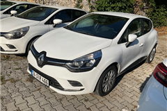 11 - 2020 Renault Clio 0.9 TCe Touch 