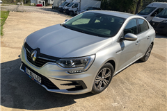 30 - 2023 Renault Megane 1.3 TCe Touch 