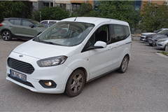115 - 2023 Ford Tourneo Courier 1.5 TDCi Delux 