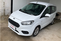 142 - 2022 Ford Tourneo Courier 1.5 TDCi Delux 