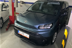 9 - 2024 Toyota PROACE CITY 1.5 D DREAM  