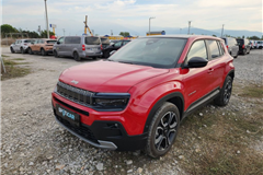 10 - 2026 Jeep Avenger 1.2 Hybrid Summit 