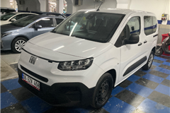 70 - 2024 Fiat Doblo Combi 1.5 Bluehdi Easy 