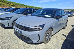 15 - 2026 Opel Corsa 1.2 GS HYBRID