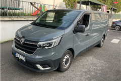 9 - 2023 Renault Trafic 2.0 dCi Grand Confort 
