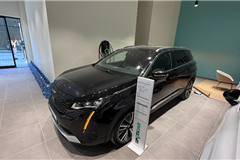 8 - 2020 Peugeot 5008 1.6 PureTech GT 