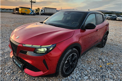 48 - 2026 Alfa Romeo JUNIOR IBRIDA 1.2 HYBRID Speciale 